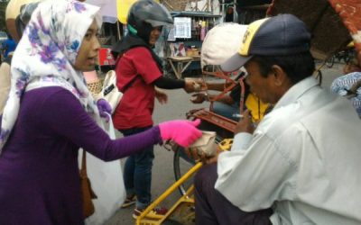 Rayakan HUT Ke-3 KJAI, Chapter Jatim Bagi-bagi Makan Siang